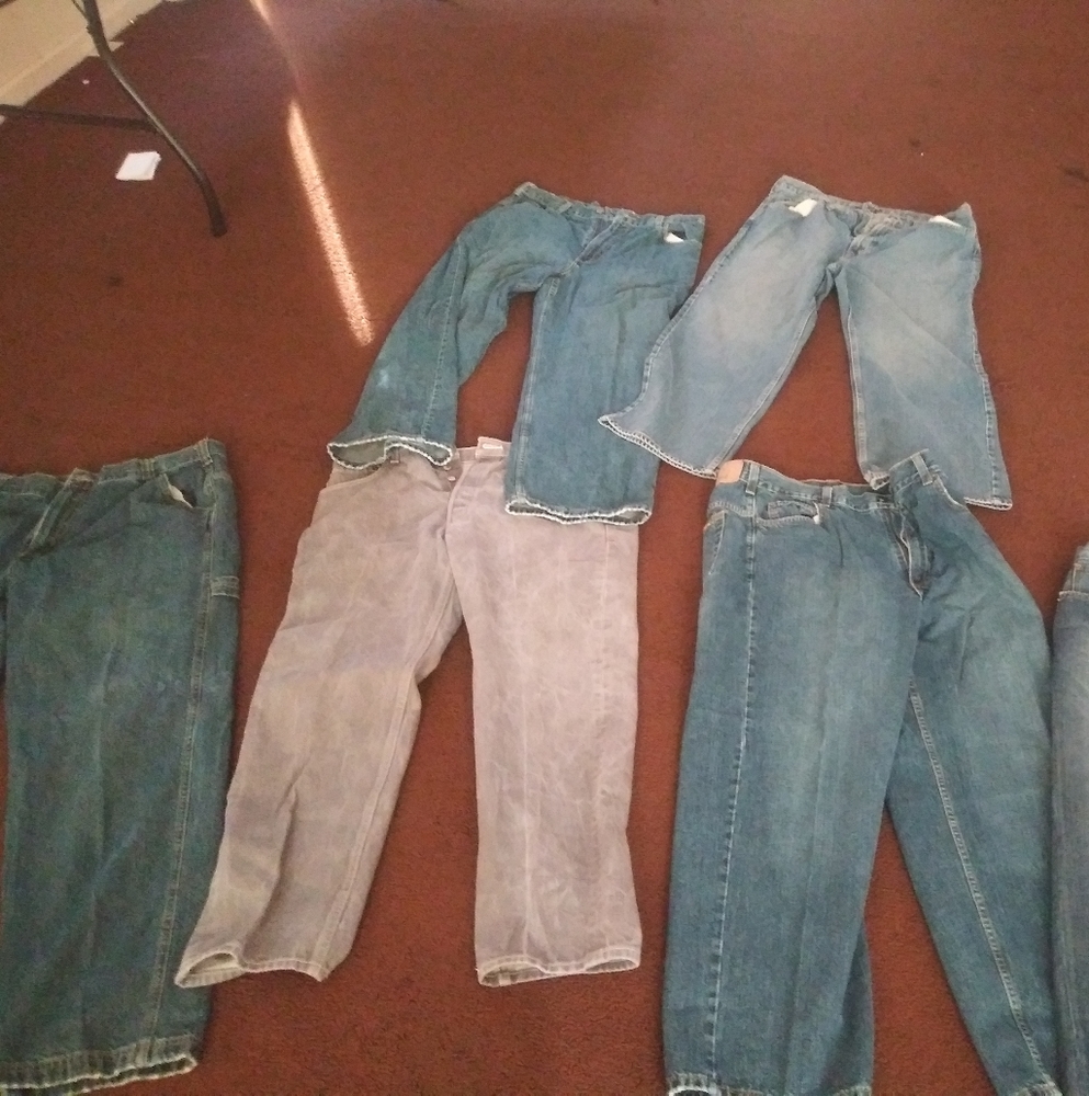 Im selling Pants - Picture 4 of 5